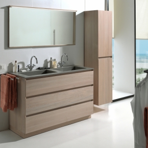 Badkamermeubels Chablis met hout afwerking en keramiek wastafel